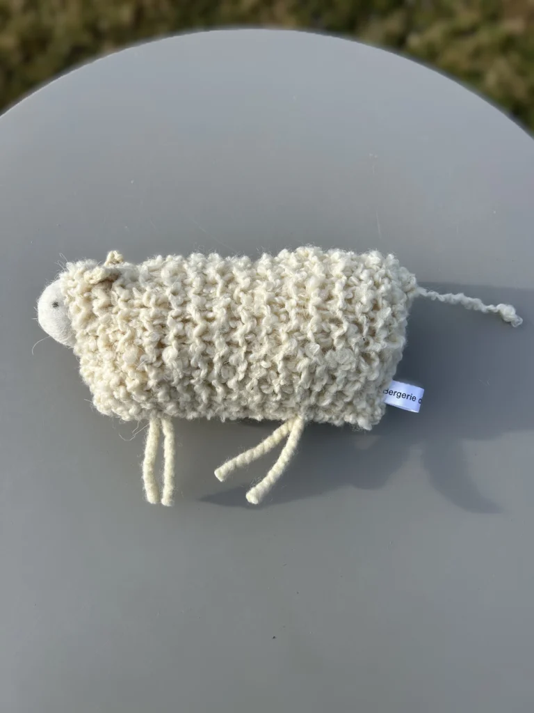 Nos produits 9 Creation peluche mouton